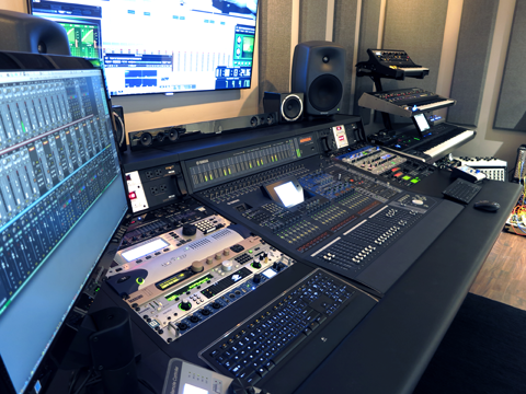 Richard Devine Gear
